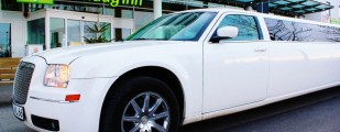 Chrysler Stretchlimousine white