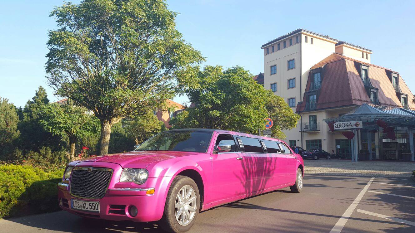 Chrysler Stretchlimousine pink 1
