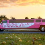 H3-Stretchlimousine unter dem Burning Sky for Burning Girls